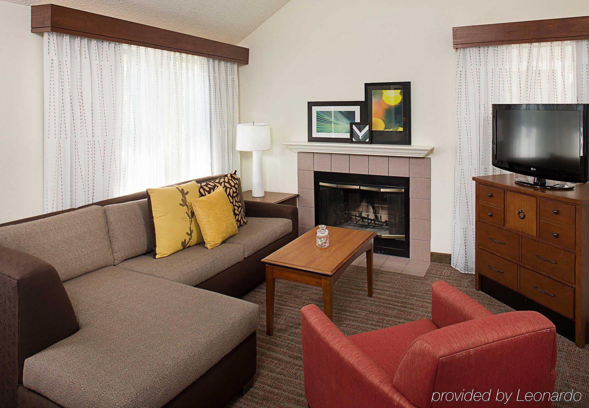 Residence Inn By Marriott San Diego Central Екстериор снимка