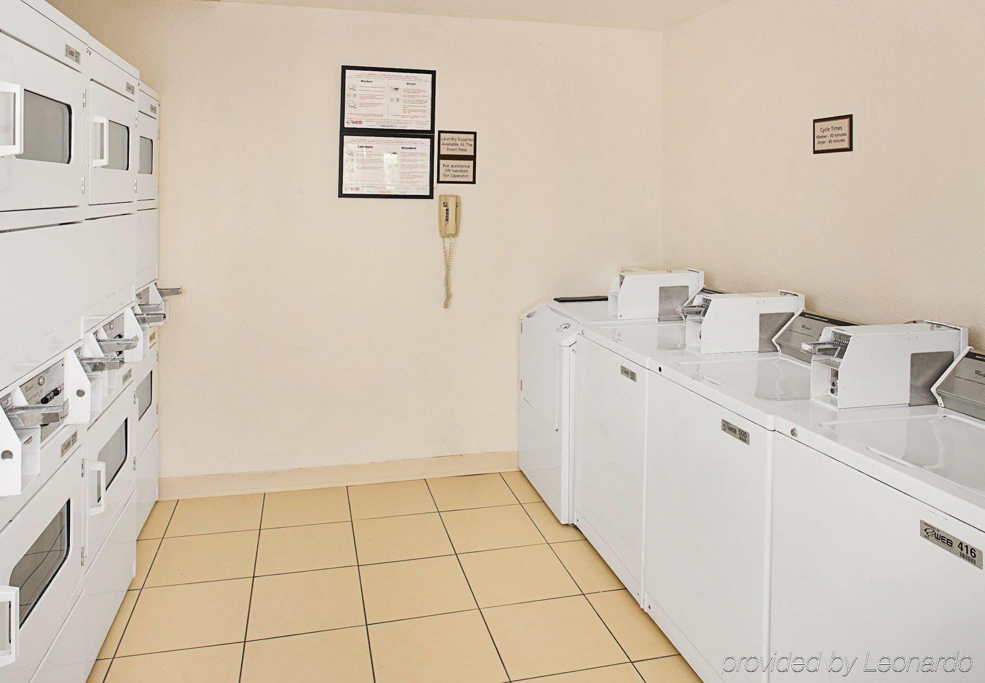 Residence Inn By Marriott San Diego Central Екстериор снимка