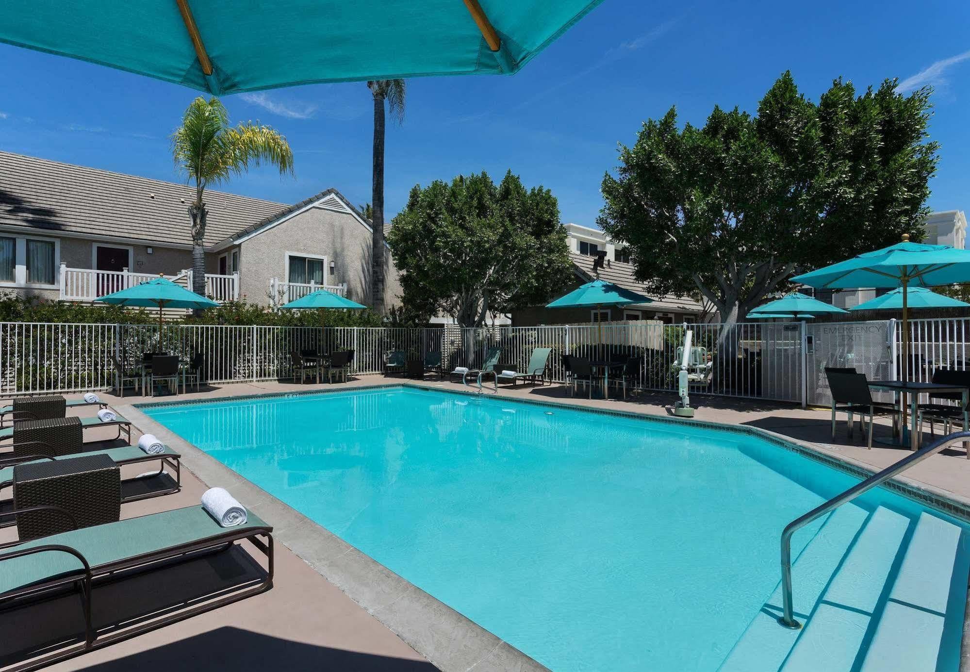 Residence Inn By Marriott San Diego Central Екстериор снимка